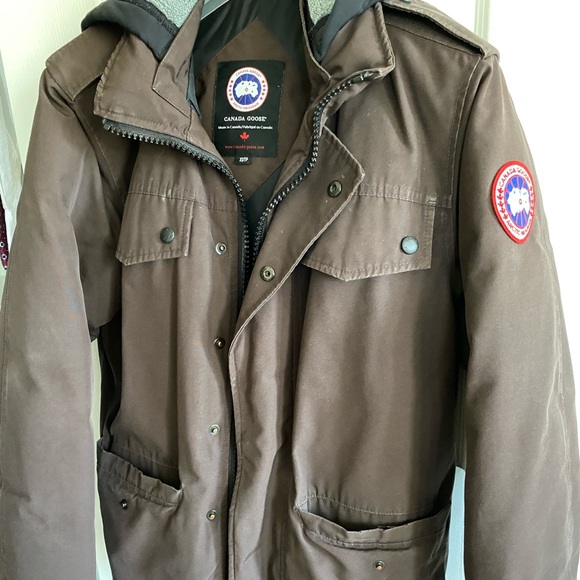 Brown Men’s Canada Goose Jacket - Picture 3 of 8